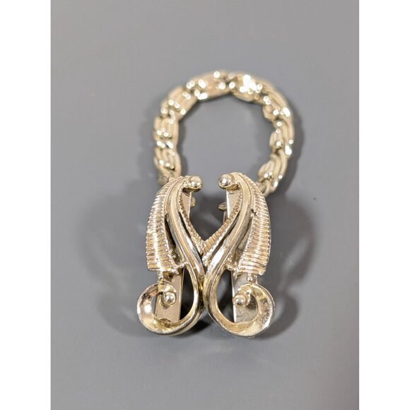 Vintage Gold Tone Sweater Cardigan Clips Byzantine Chain Ornate Scroll - Picture 3 of 6